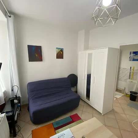 Dday 80e A Cote De La Cathedrale Bayeux