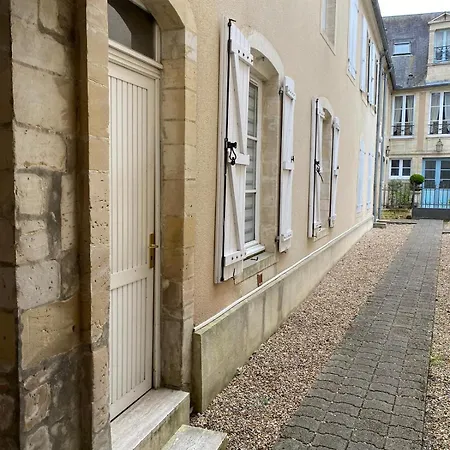 Dday 80e A Cote De La Cathedrale * Μπαγιέ