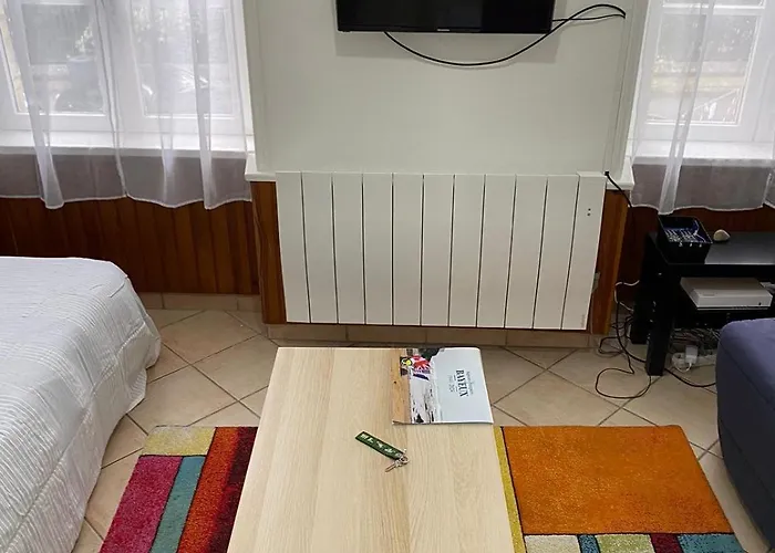 Dday 80e A Cote De La Cathedrale Apartment Bayeux